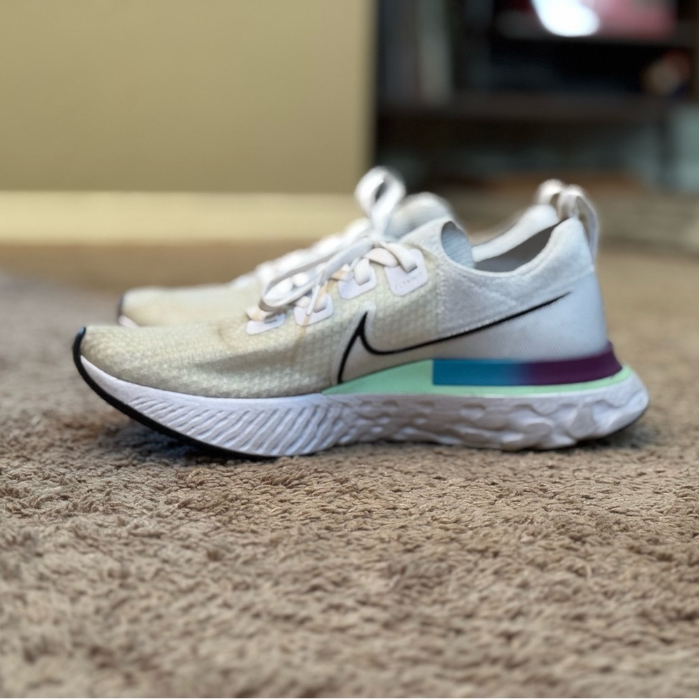 Nike React Infinity Run Flyknit - image 8